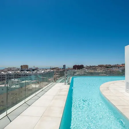 Selecta Roof View Infinity Pool